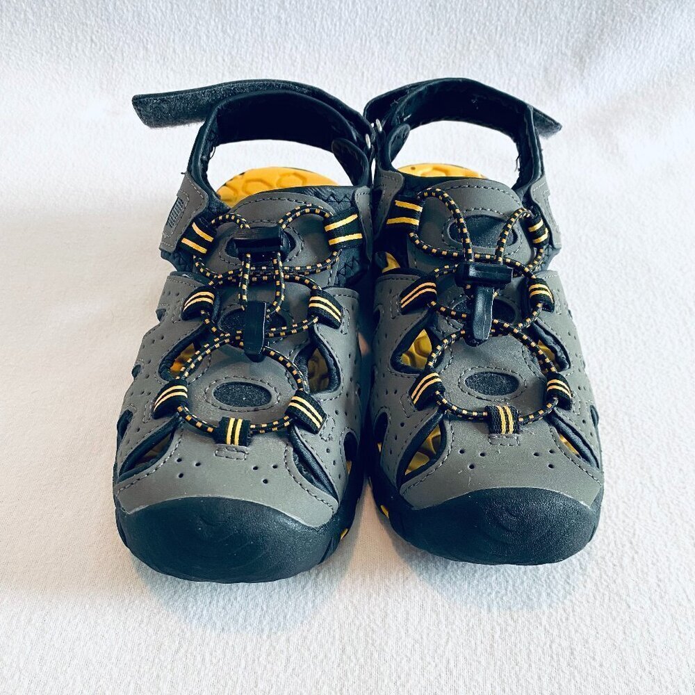 Khombu flexible sport sandal Boy size 3 grey yellow nonslip Velcro quick dry